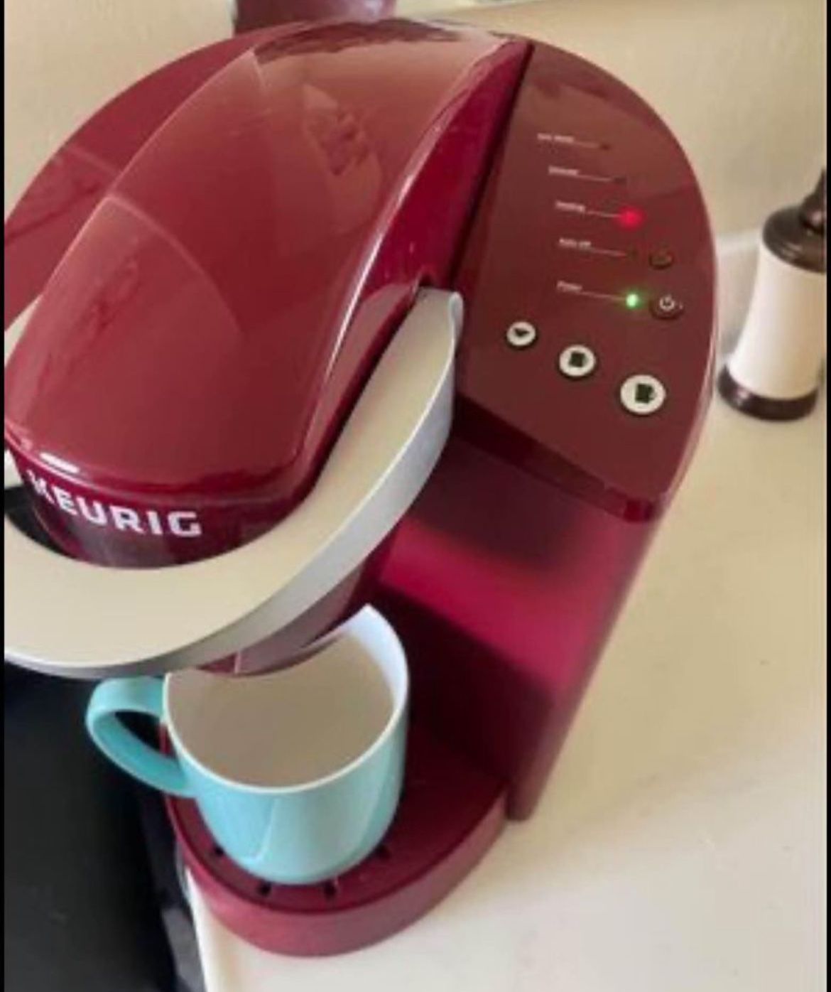 Keurig KClassic K50 Coffee Maker Red BREWS MULTIPLE KCUP POD SIZES