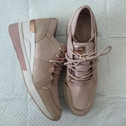 Michael Kors Liv Trainer Pink. Size 9.5.