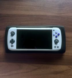 Android gaming handheld: Odin Pro