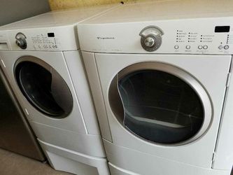 Washer and dryer good condition