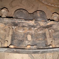 99-06 chevy/ GMC brake calipers 