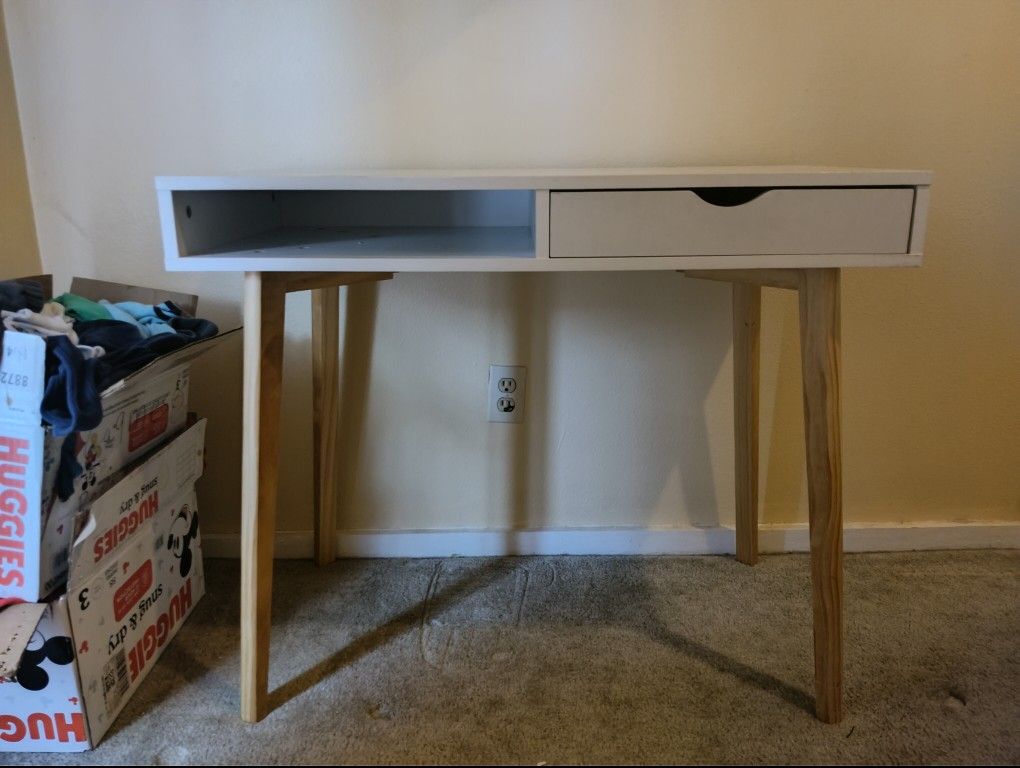 White Desk