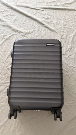Amazon Basics Gray Expandable Carry-On Spinner Suitcase