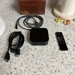 šŗ Apple TV 4K ā Excellent Condition ā $75 (OBO)