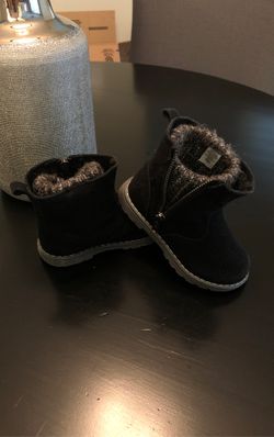 NEW Black and grey boots Toddler Size 8c