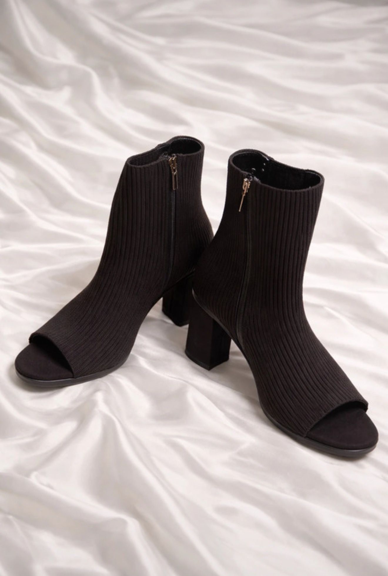 Women’s Open Toe Ankle Boots – Ribbed Knit Chunky Heel Booties (Black)