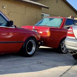  (2) BMW E30 Coupes