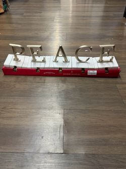 Wondershop PEACE Stocking Holder Set