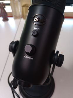 Blue Yeti USB Microphone Blackout