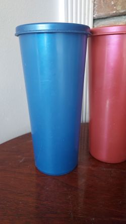 Tupperware Tumblers Dark Colors Lids 16 oz Rust Blue Teal Purple Set Of 4  READ! for Sale in Hopatcong, NJ - OfferUp