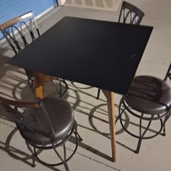 Comedor De 4 Vancos Altos