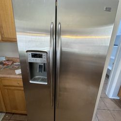 Free GE Refrigerator  NOT WORKING 