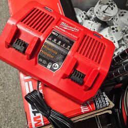 MILWAUKEE M18 18V DUAL RAPID CHARGER