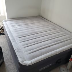 Queen Size Luxury Air Mattress