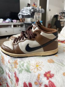 Nike Dunk Mid 'Brown