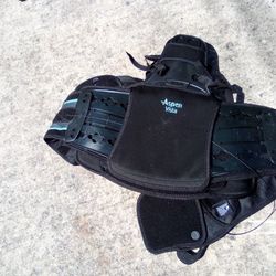 Aspen Black Back Brace 
