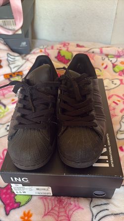 All black adidas size 4
