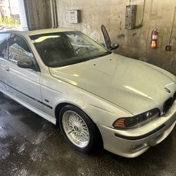 2000 Bmw 528i M Sport  5 Speed 
