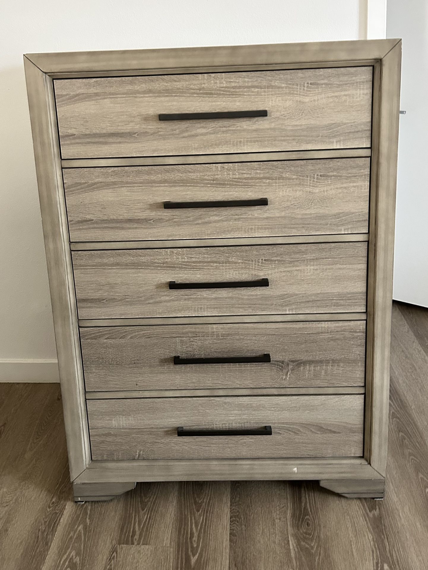 Living Spaces: Hillsboro Chest Of Drawers & Hillsboro Mirror
