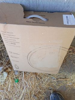 Robotic vacuum cleaner for sale Amazon liquadators
