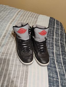 KIKE Size 10.5 In Very Good Condition