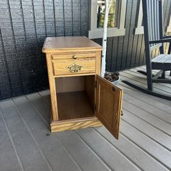End Table/night Stand