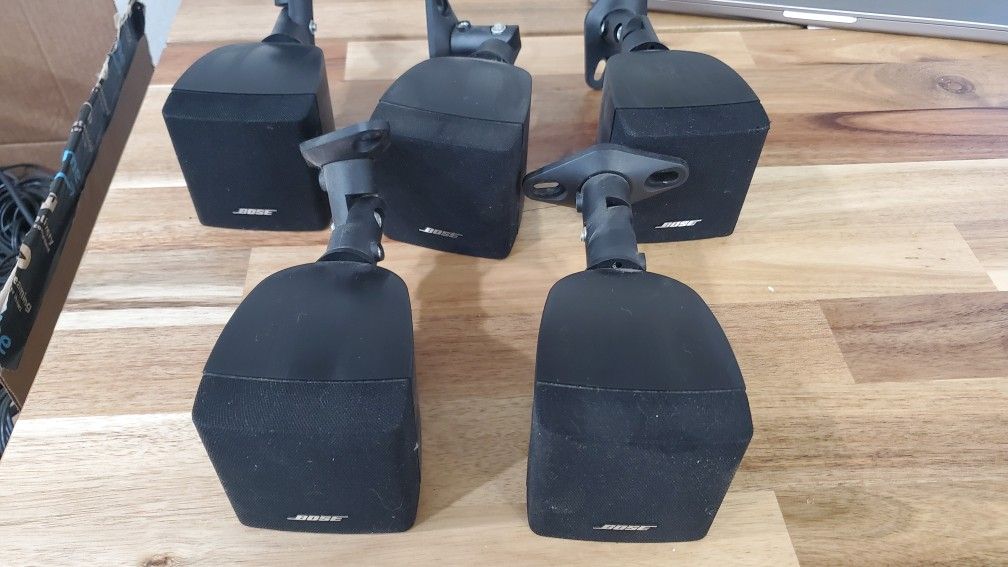 Bose Home Theater System ( Complete Set )