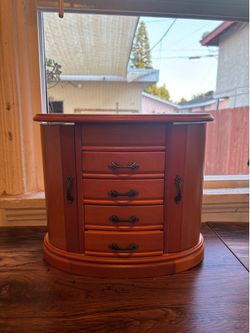 vintage jewelry holder