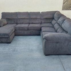 Gray Sectional (WILL DELIVER)