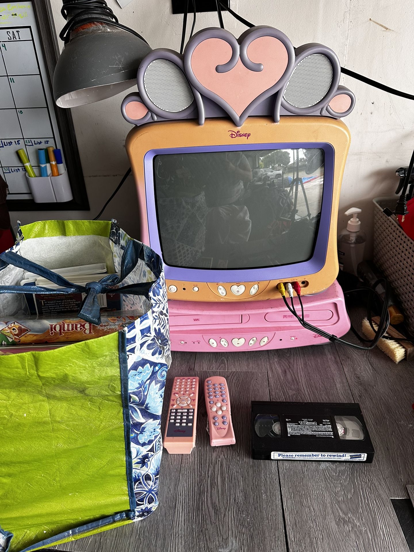 Disney Princess Pink 13" TV DVD VHS Combo CRT Retro Gaming Television Works
