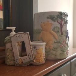 Winnie The Pooh Room Essentials 