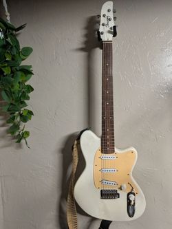 Ibanez IchI00 guitar