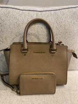 Michael Kors Purse + matching wallet