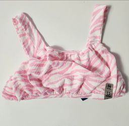 Girl's top size: 13-14