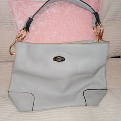 Coach Shoulder Bag – Light Gray Leather w/ Gold Hardware
