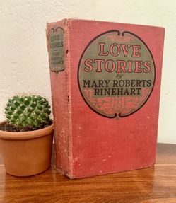 Beautiful vintage Red copy of Love Stories by Mary Robets Rinehart 1919. Excellent Shelf décor or Valentine gift.