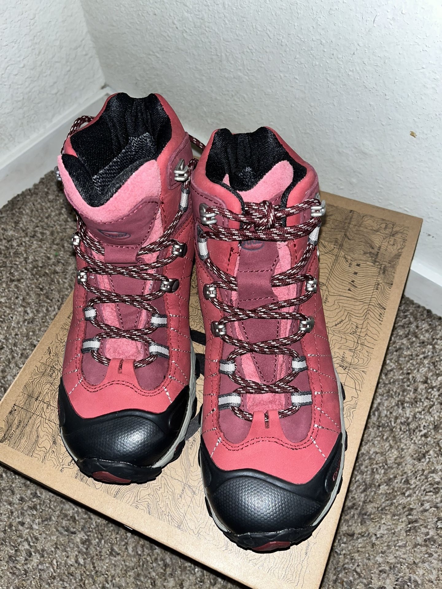 Women’s hiking boots
