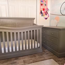 Crib and Dresser Set (Can be sold Individually)