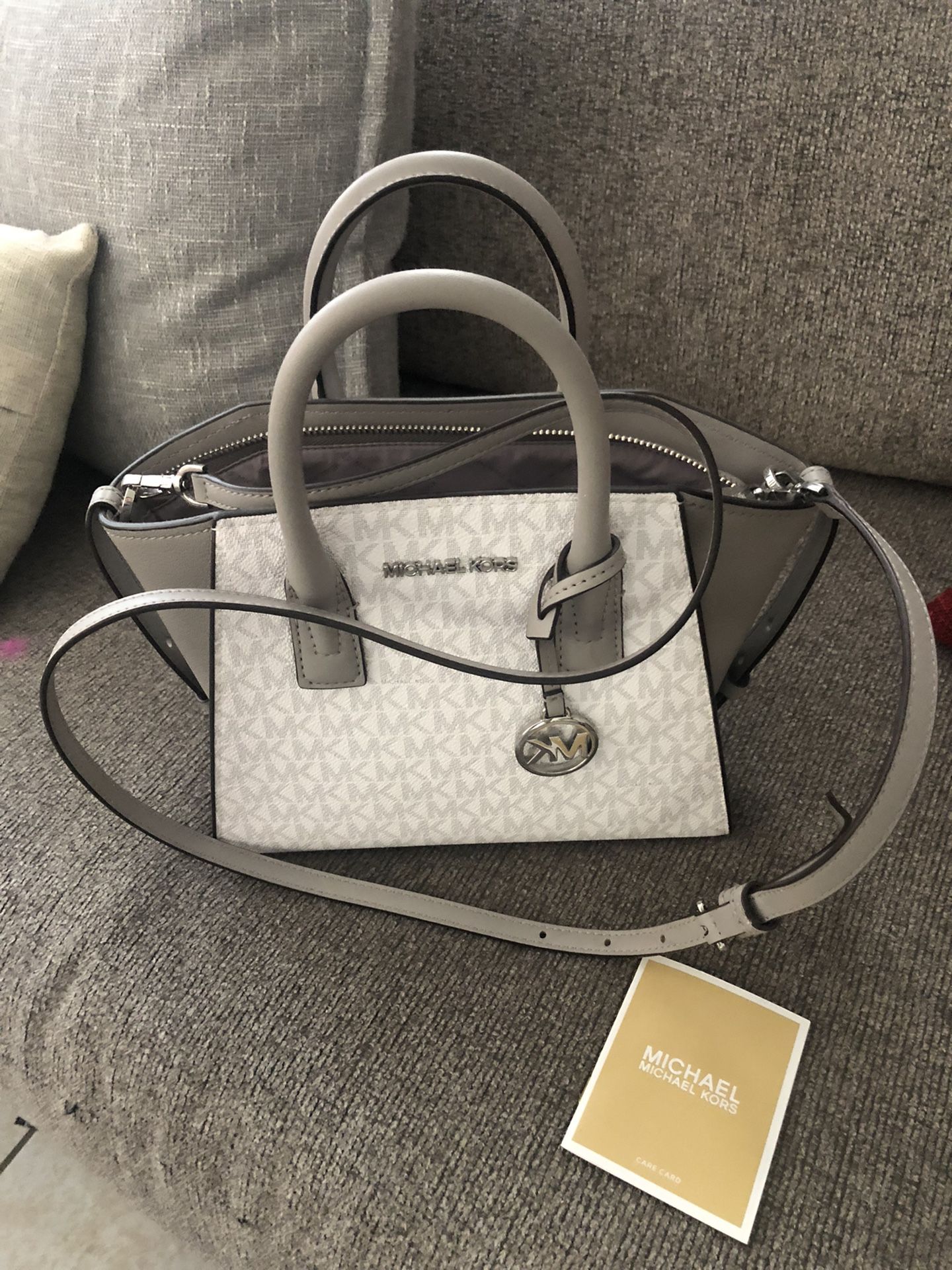 Michael Kors Red Purse Crossbody for Sale in Rancho Cucamonga, CA - OfferUp