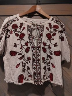 Embroidered blouse