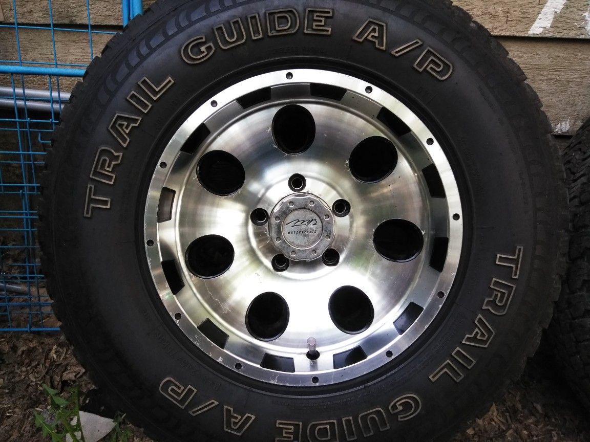Set de rines 16 para Ford f150 de 5 birlos llantas 80% de vida