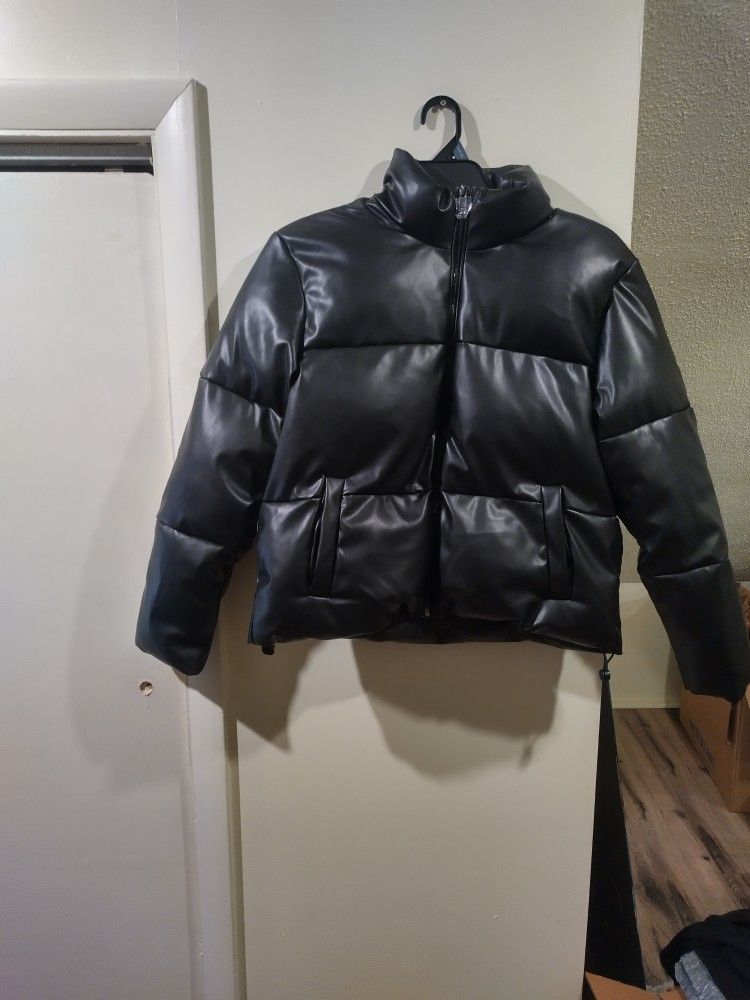 The Drop Women's Priscilla Medium Fiery Black Vegan Leather Puffer