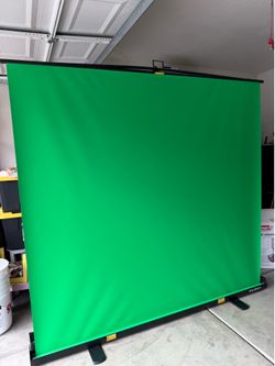 Green Screen Collapsible - NEW (we got 2, didn’t use one) - RAUBAY -  Green screen Extra Wide - $75 obo