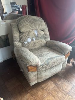 Free Recliner