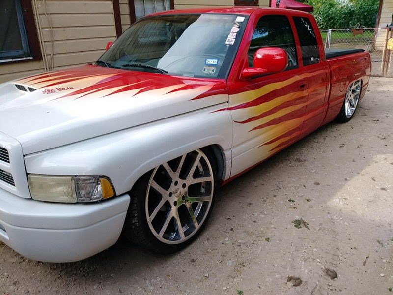 Bagged 99 Dodge Ram