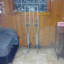 Drive Medical Crutches 
