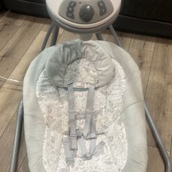 Graco Baby Swing (gray) 
