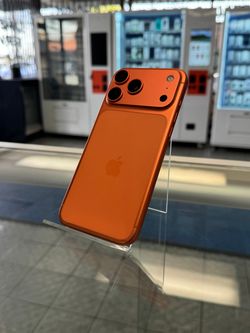 iPhone 17 Pro Max 256GB Unlocked Pre-owned