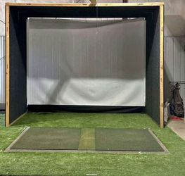 Indoor Golf Enclosure And Screen