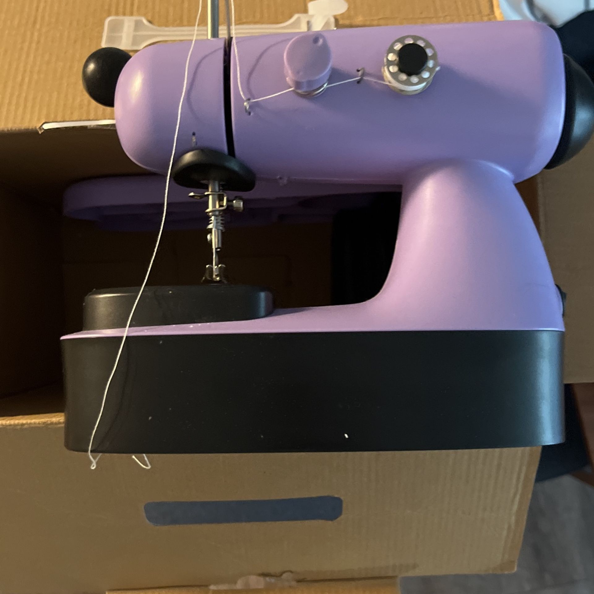 Mini Electric Sewing Machine 